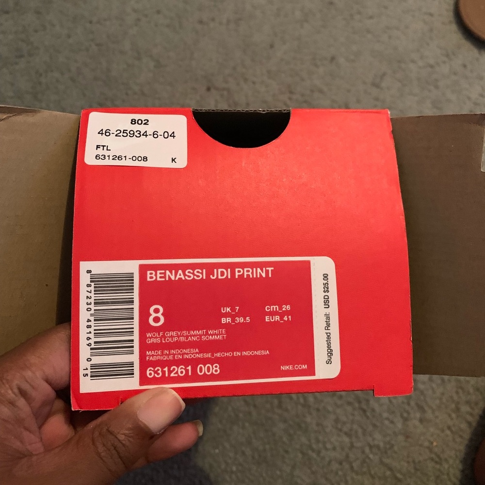 Nike Slides - Picture 2 of 3